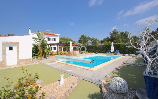 BEAUTIFUL 4 BEDROOM VILLA WITH POOL IN VALE DA TELHA