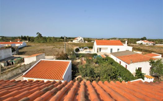 Vila e Restaurante no Rogil, Aljezur