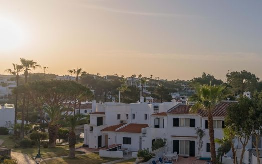 Recently refurbished 3 bedroom apartment in Vale do Lobo