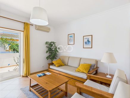 1 Bedroom apartment by the beach
