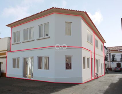 Unique Opportunity: Historic Building in São Teotónio