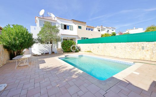 Villa de 2 chambres avec piscine à Lagos