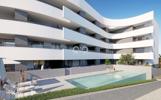 Superb 2 bedroom apartment at Porto de Mós beach.