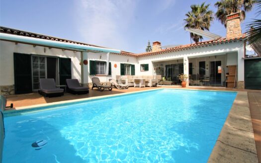 4 Bedroom Villa With Pool, Vale da Telha