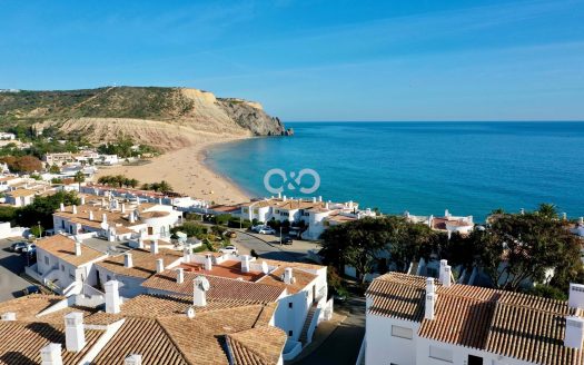 Apartamento duplex à beira-mar – Praia da Luz