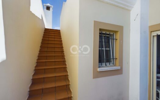 Townhouse with garage and pool – Praia da Luz Centre