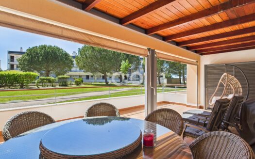 For sale 2 bedroom apartment at Marina Park.