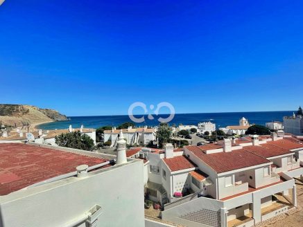STUNNING VIEWS FROM THIS 2 BED APARTMENT -LUZ