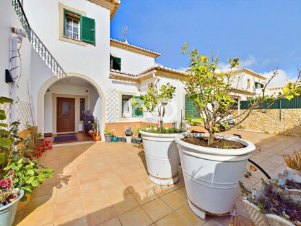 Moradia  M3+1 Unifamiliar perto do Porto de Mós