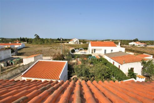 Villa and Restaurant in Rogil, Aljezur