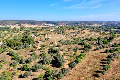 Terreno rústico em Barão São João com 1 hectare.