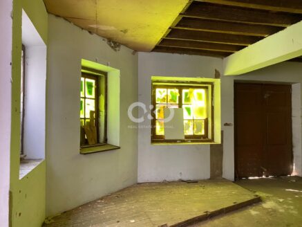 Unique Opportunity: Historic Building in São Teotónio