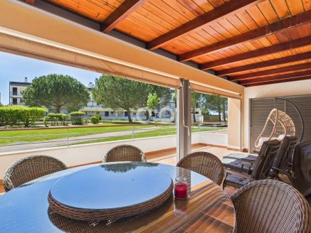 For sale 2 bedroom apartment at Marina Park.