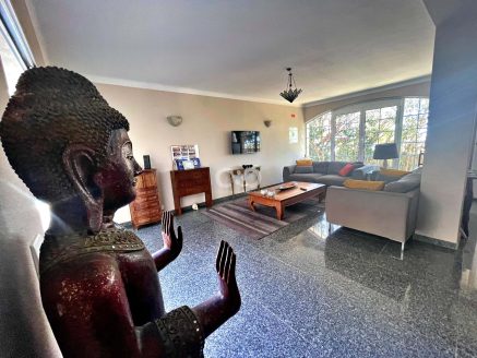 House 5 + 2 Bedrooms Sea Front position