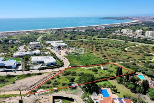 Large plot with  views and planing permission for a villa with pool.