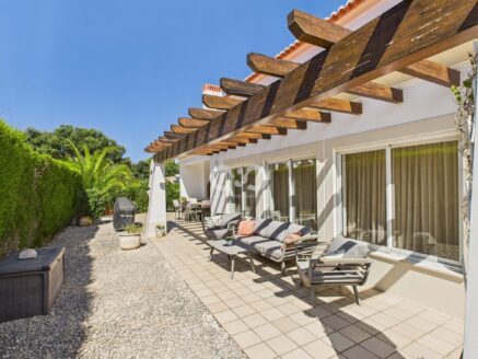 MORADIA EXCECIONAL COM VISTA MAR, VALE DA TELHA