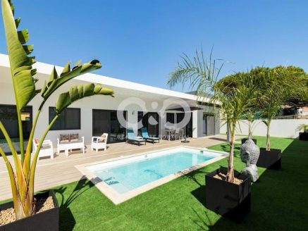 Contemporary Villa in Sagres