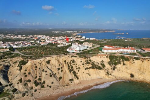 Venda de 3 edifícios com serviço de  Alojamento local