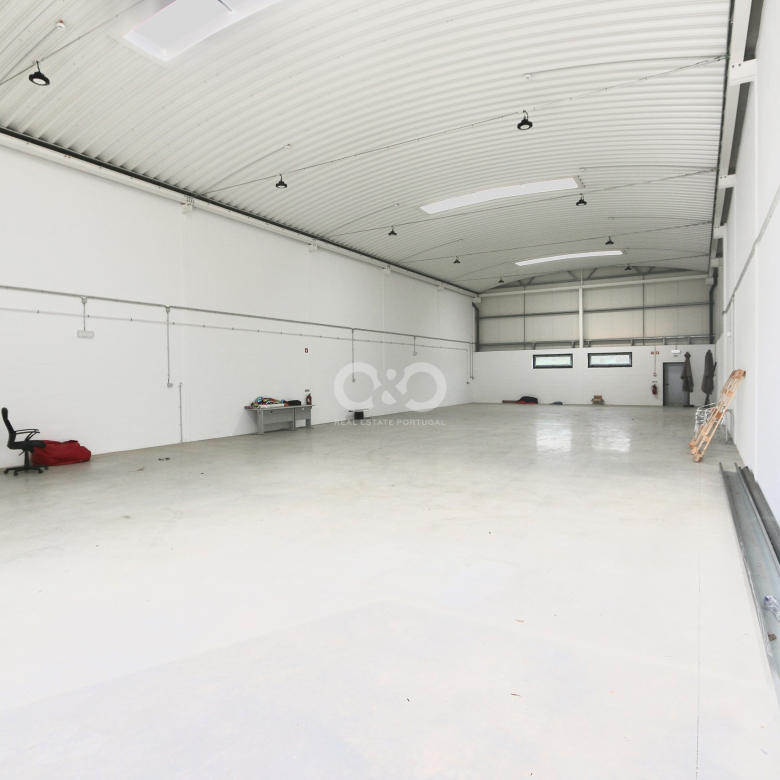 COMMERCIAL WAREHOUSE – FOR RENTAL