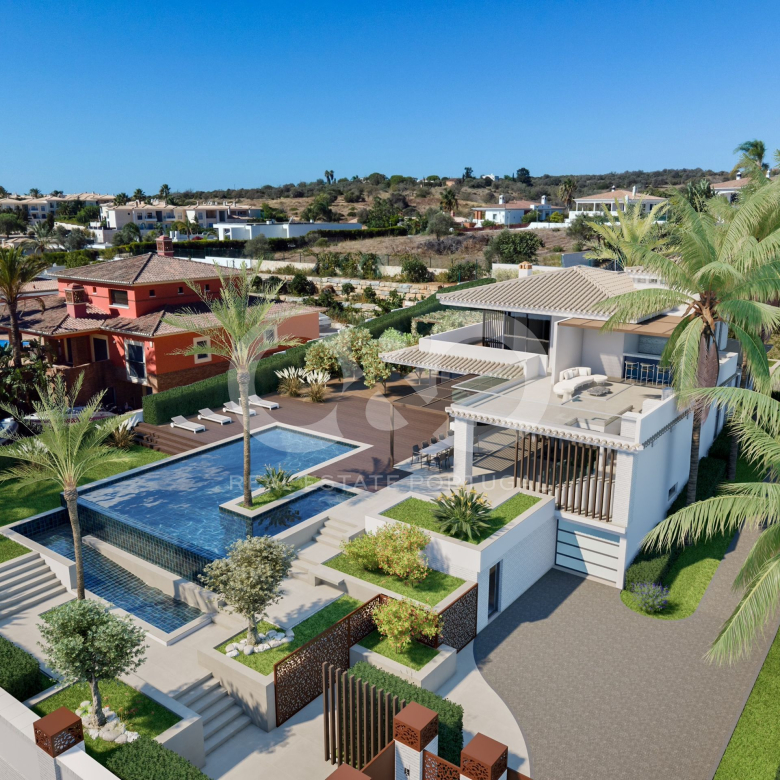 Lyxig villa med fyra sovrum och havsutsikt i Porto de Mós, Lagos